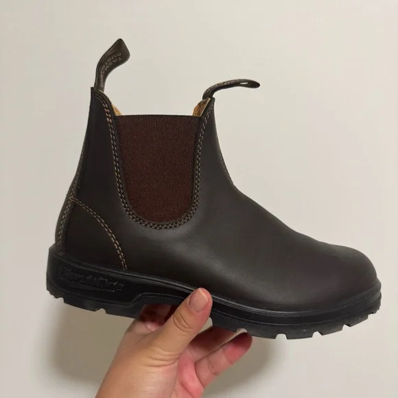 Blundstone Women’s 550 Chelsea Boots - Picture 9 of 15